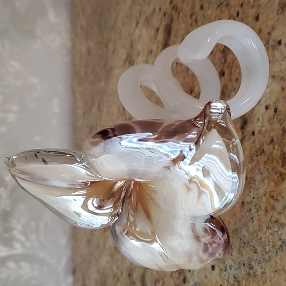 Handblown art glass 3 petales flower spiral stem - Picture 2 of 12